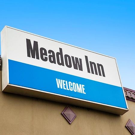 Meadow Inn Hotel-Motel Мельбурн Экстерьер фото