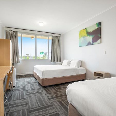 Meadow Inn Hotel-Motel Мельбурн Экстерьер фото