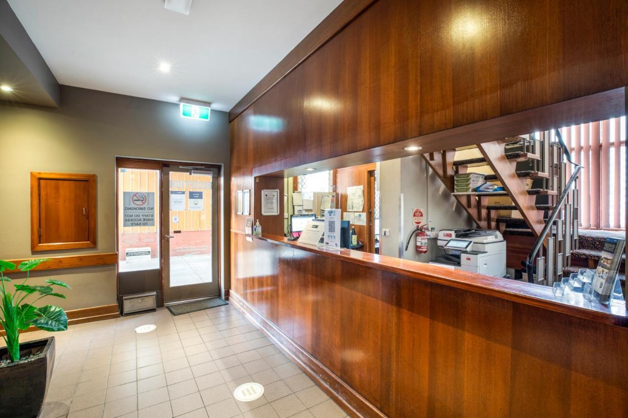 Meadow Inn Hotel-Motel Мельбурн Экстерьер фото